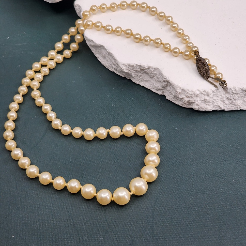 Vintage Cream Faux Pearl Necklace Graduated Knotted Beads Decorative Box Clasp